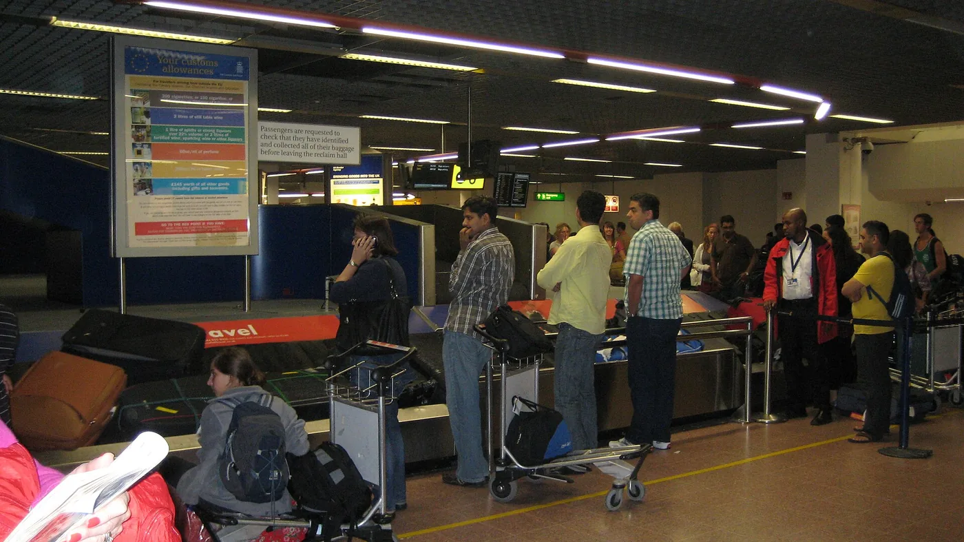 Keep it in the Cabin: Navigating Carry-On Size Rules at the Airport
