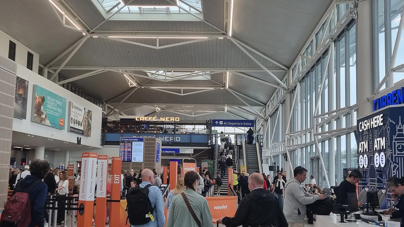 How Airline Ticket Pricing Works: Fare Buckets, Revenue Management and Why the Price Changed Overnight